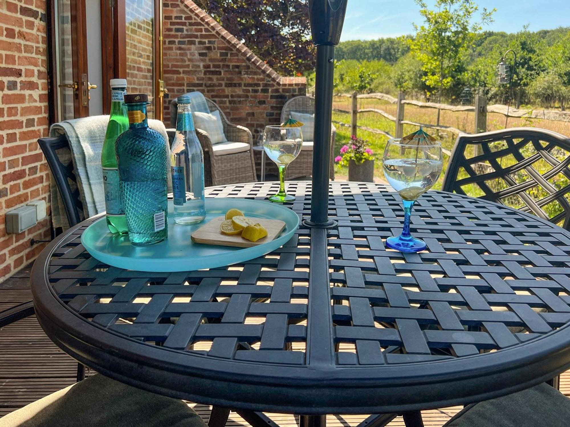 The Lodge Thakeham Екстериор снимка